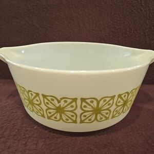 Pyrex Verde Green Square Flower Casserole